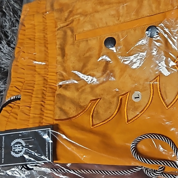 THE HIDEOUT CLOTHING COMPANY blossom cargo joggers size large - Picture 6 of 6